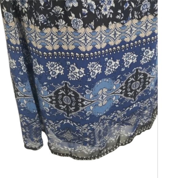 NWT Speechless Bohemian Navy and Blue Floral Mini Dress ~S - Picture 4 of 7